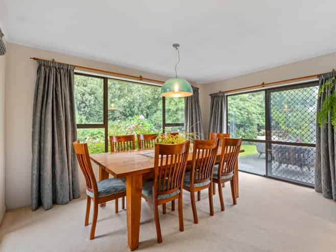 16 Springswood Grove, Springlands