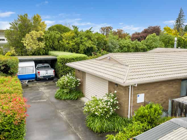 16 Springswood Grove, Springlands