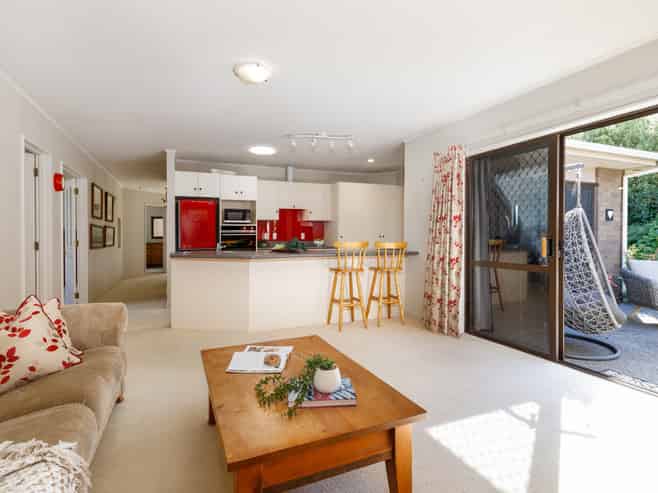 16 Springswood Grove, Springlands