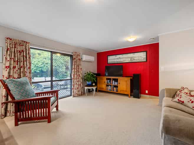 16 Springswood Grove, Springlands