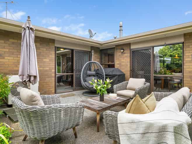 16 Springswood Grove, Springlands