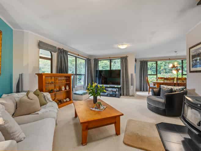 16 Springswood Grove, Springlands