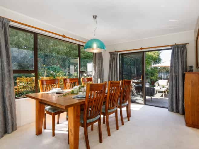 16 Springswood Grove, Springlands