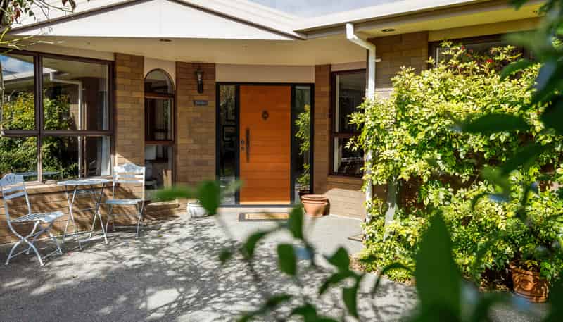 16 Springswood Grove, Springlands