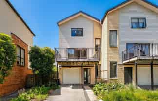 54/172 Mcleod Road, Te Atatu South