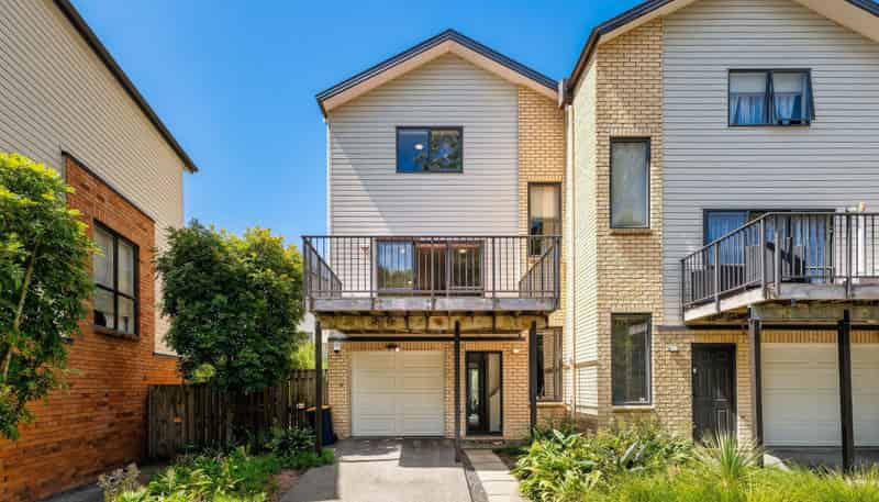 54/172 Mcleod Road, Te Atatu South