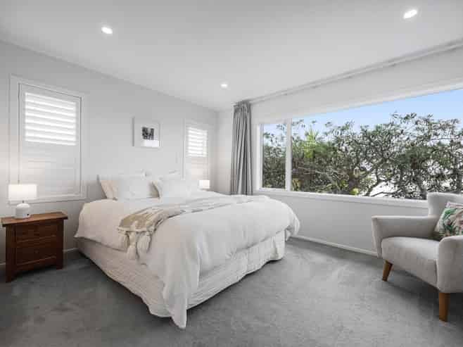 19 Marina Road, Torbay