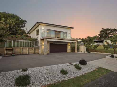 28 Robertson Street, Raglan