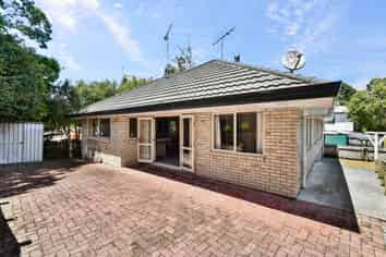 15A Roys Road, Manurewa