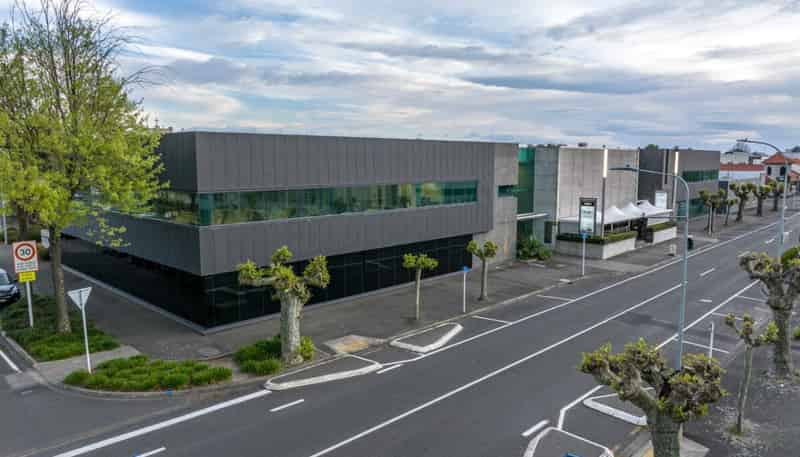 211 Market Street South, Hastings