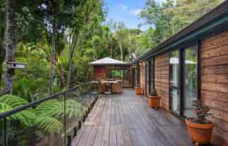 111 Wood Bay Road, Titirangi