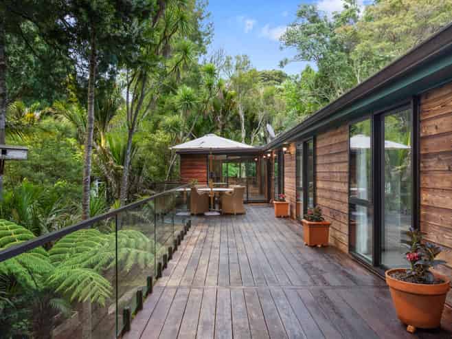 111 Wood Bay Road, Titirangi