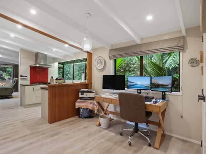 111 Wood Bay Road, Titirangi