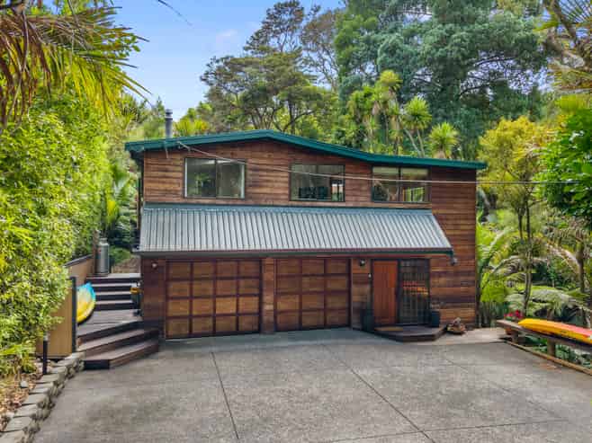 111 Wood Bay Road, Titirangi