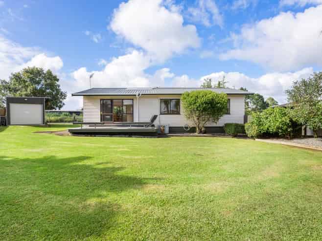 96 McRobbie Road, Kingseat