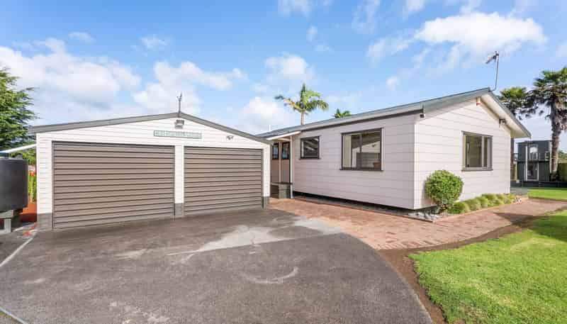 96 McRobbie Road, Kingseat