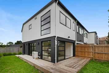 18F Pirangi Street, Point England