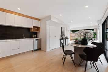 18F Pirangi Street, Point England