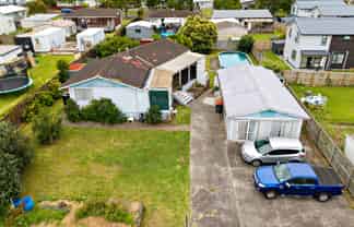 305 Roscommon Road, Clendon Park