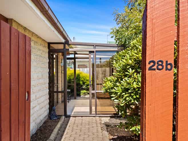 B/28 Churchill Street, Saint Kilda