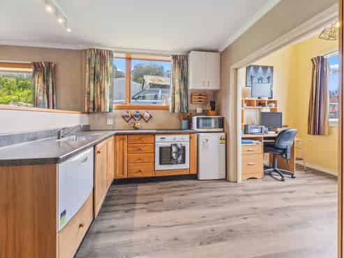 11 Catherine Street, Caversham