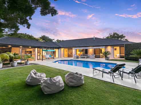 21A Wainoni Heights, Greenhithe