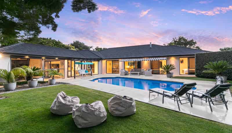 21a Wainoni Heights, Greenhithe