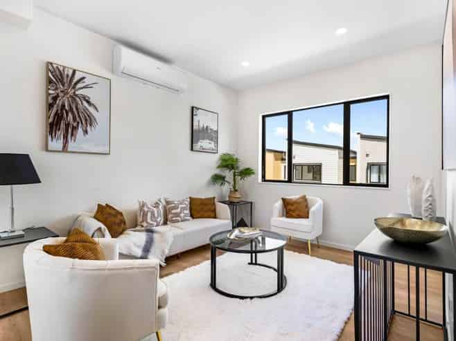 2/9 Farringdon Street, Glen Innes