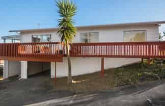 779 East Coast Road, Northcross