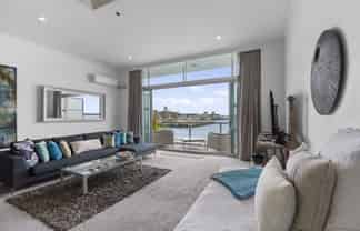 2/143 Quay Street, Auckland Central