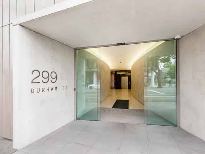 Premium Top Floor Office