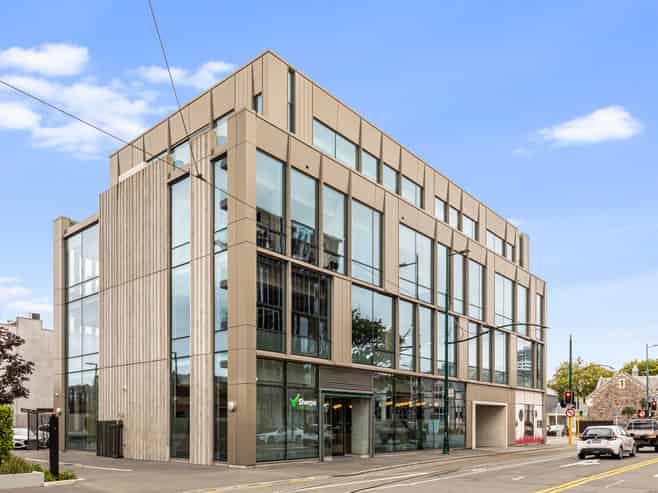 Premium Top Floor Office