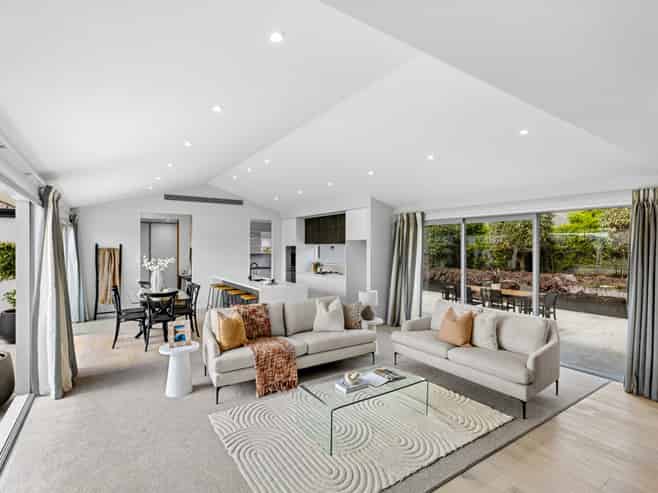 6 Craig Thompson Drive, Lincoln