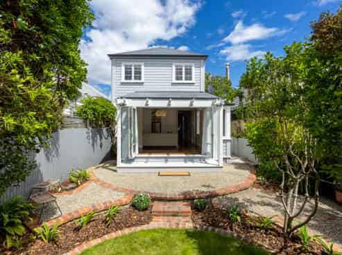 11 Shelbourne Street, Nelson City