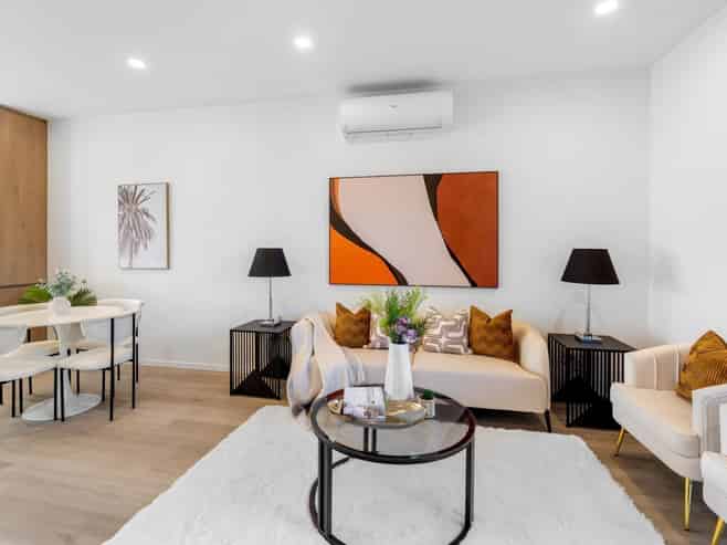 2/15 Farringdon Street, Glen Innes