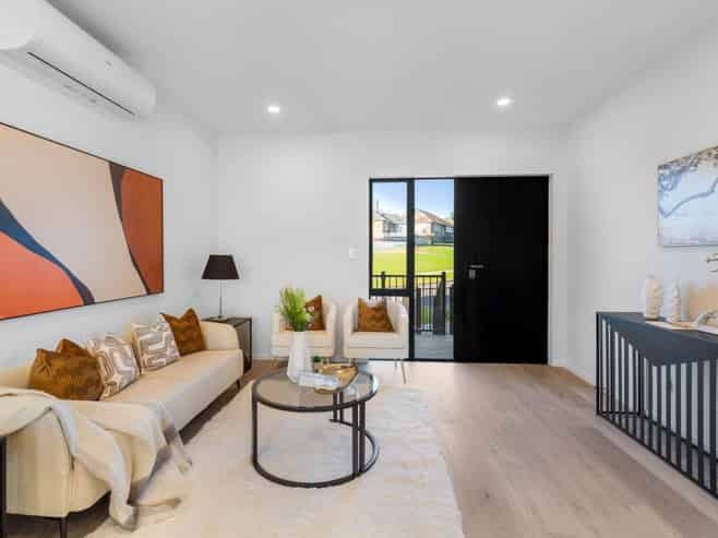 2/15 Farringdon Street, Glen Innes