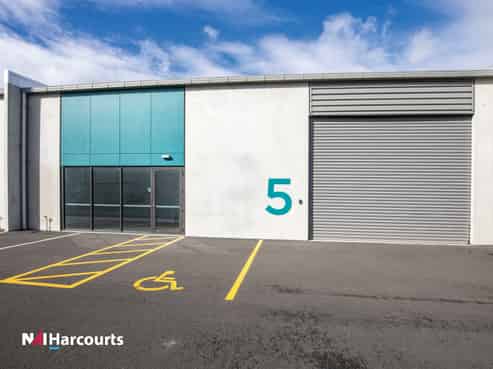 Hornby Industrial Unit