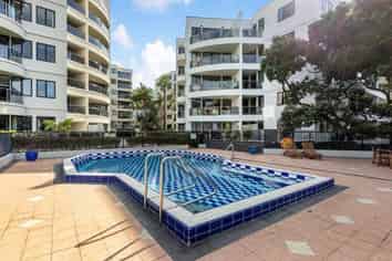 2H/175 Hurstmere Road , Takapuna