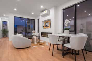 102E Te Oneroa Way, Long Bay