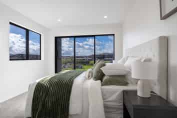 102E Te Oneroa Way, Long Bay