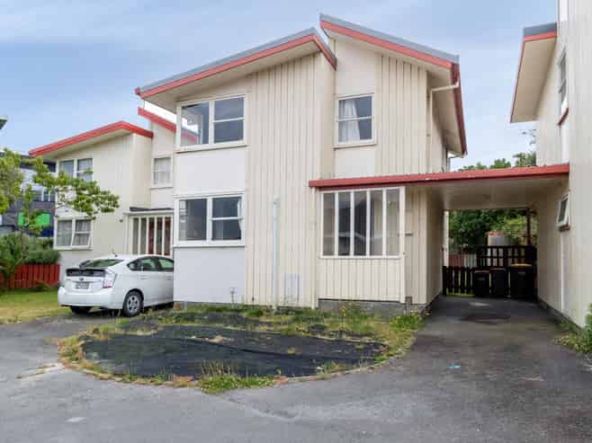 4/3 Bouverie Street, Lower Hutt, Petone