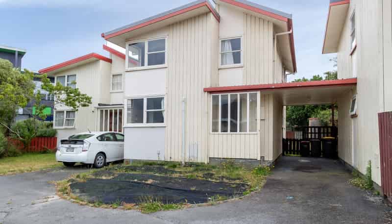 4/3 Bouverie Street, Lower Hutt, Petone