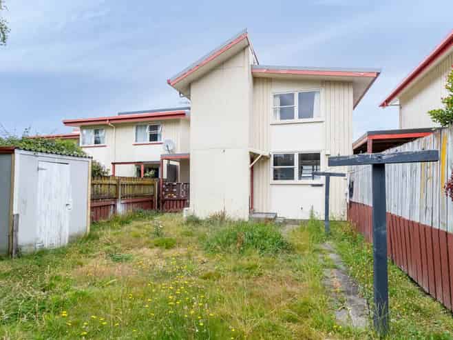 4/3 Bouverie Street, Lower Hutt, Petone