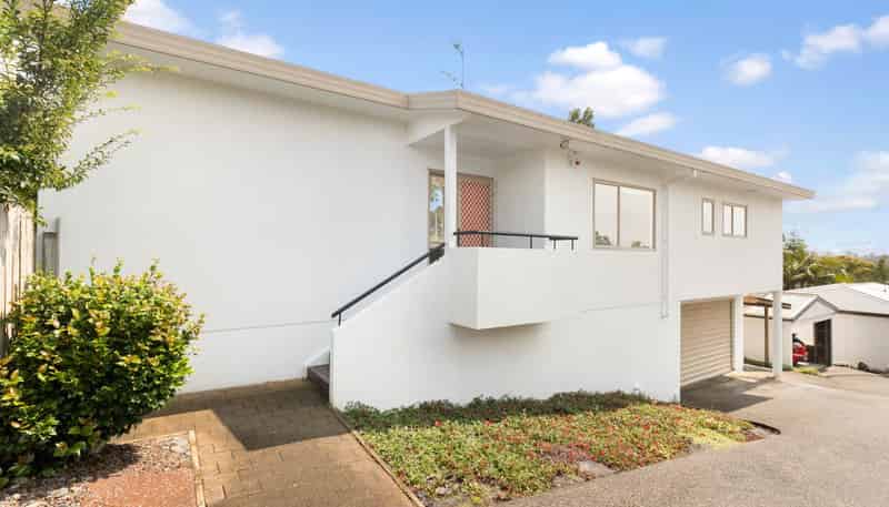 2/213 Rangatira Road, Beach Haven