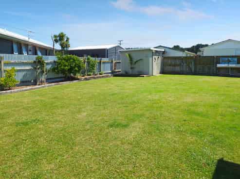 16A Edinburgh Terrace, Foxton Beach