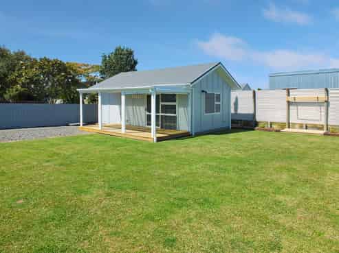 16A Edinburgh Terrace, Foxton Beach