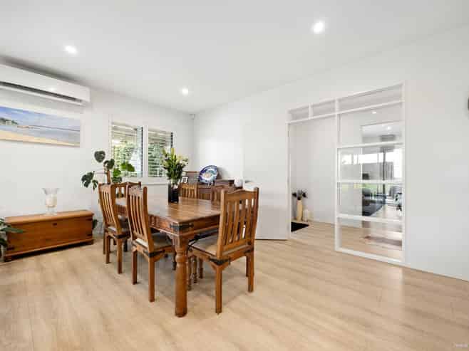 63 Angiangi Crescent, Beachlands