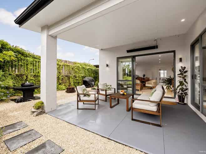 63 Angiangi Crescent, Beachlands