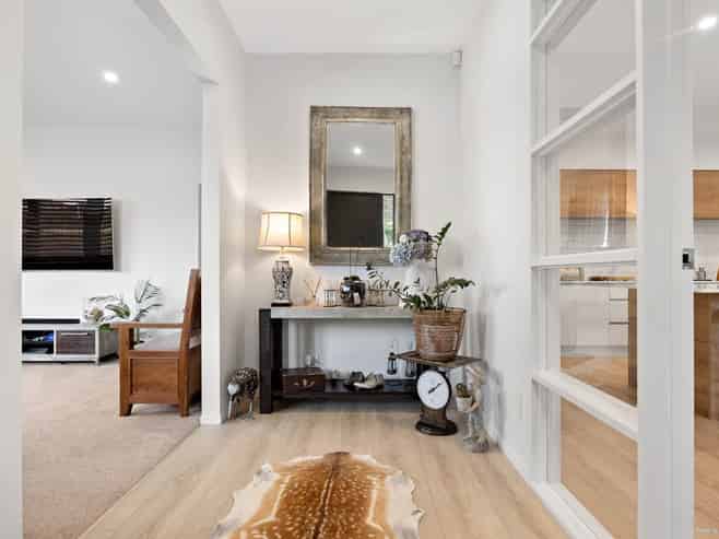 63 Angiangi Crescent, Beachlands