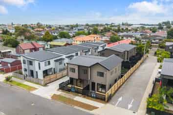 6 Trimmer Terrace, Papatoetoe